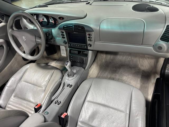 2000 Porsche 911 Carrera