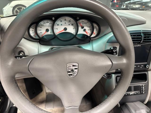 2000 Porsche 911 Carrera