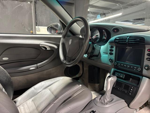 2000 Porsche 911 Carrera