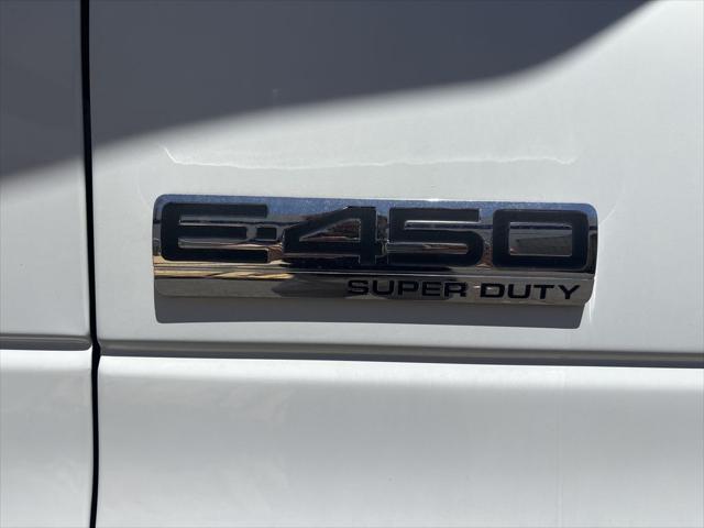 2008 Ford E-450 Cutaway Unknown
