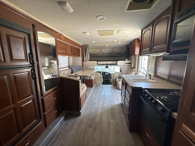 2008 Ford E-450 Cutaway Unknown