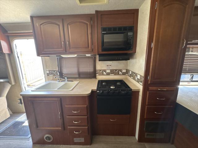 2008 Ford E-450 Cutaway Unknown