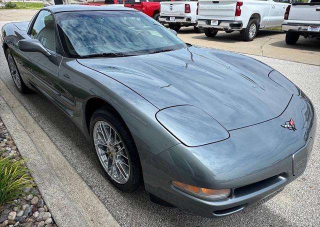 2004 Chevrolet Corvette Base 2dr Coupe