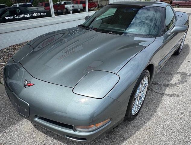 2004 Chevrolet Corvette Base 2dr Coupe