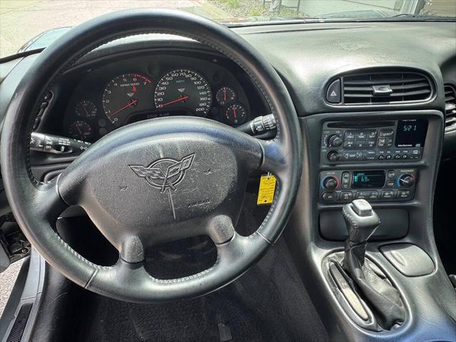 2004 Chevrolet Corvette Base 2dr Coupe
