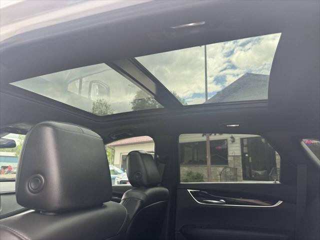 2022 Cadillac XT5 AWD Premium Luxury