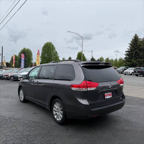 2013 Toyota Sienna LE 7 Passenger