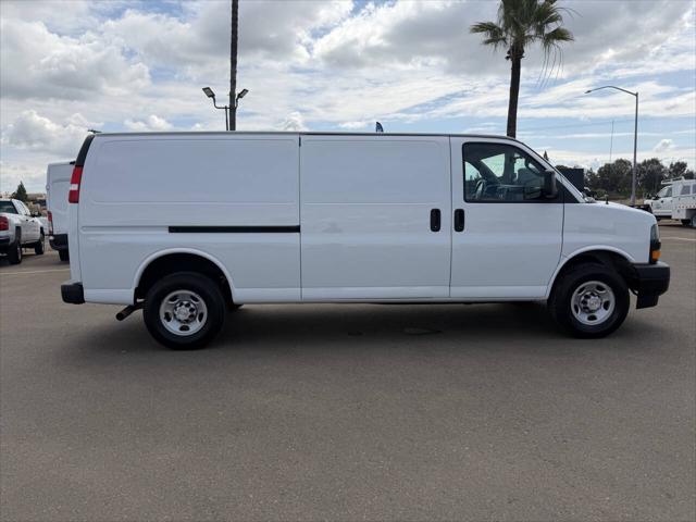2022 Chevrolet Express Cargo Van RWD 2500 Extended Wheelbase WT
