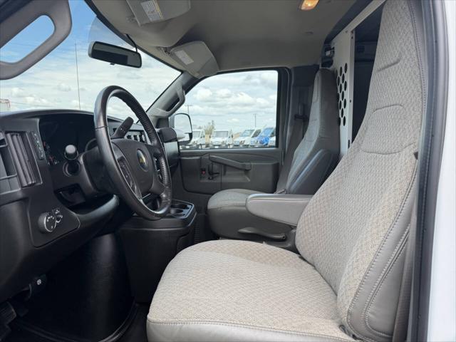 2022 Chevrolet Express Cargo Van RWD 2500 Extended Wheelbase WT