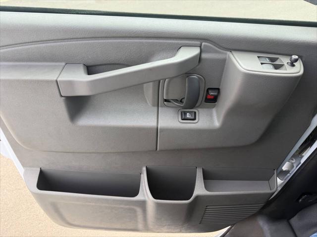 2022 Chevrolet Express Cargo Van RWD 2500 Extended Wheelbase WT