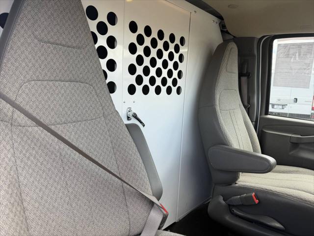 2022 Chevrolet Express Cargo Van RWD 2500 Extended Wheelbase WT