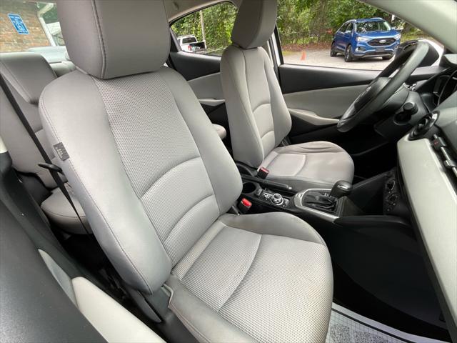 2019 Toyota Yaris L