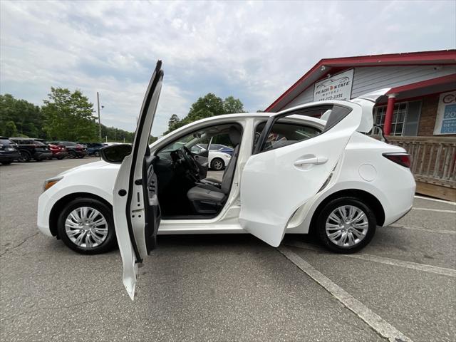 2019 Toyota Yaris L