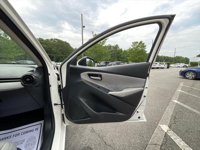 2019 Toyota Yaris L