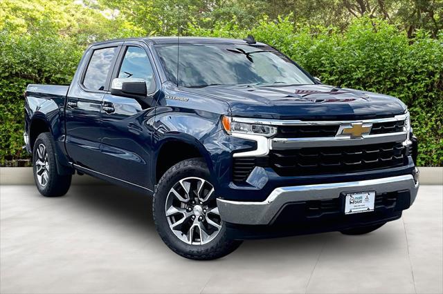 2023 Chevrolet Silverado 1500 4WD Crew Cab Short Bed LT with 2FL