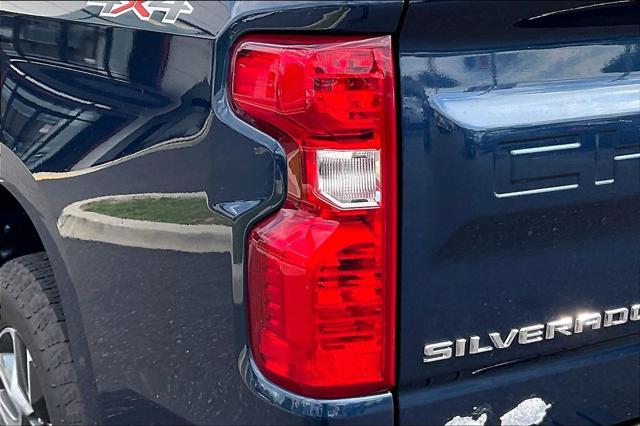 2023 Chevrolet Silverado 1500 4WD Crew Cab Short Bed LT with 2FL