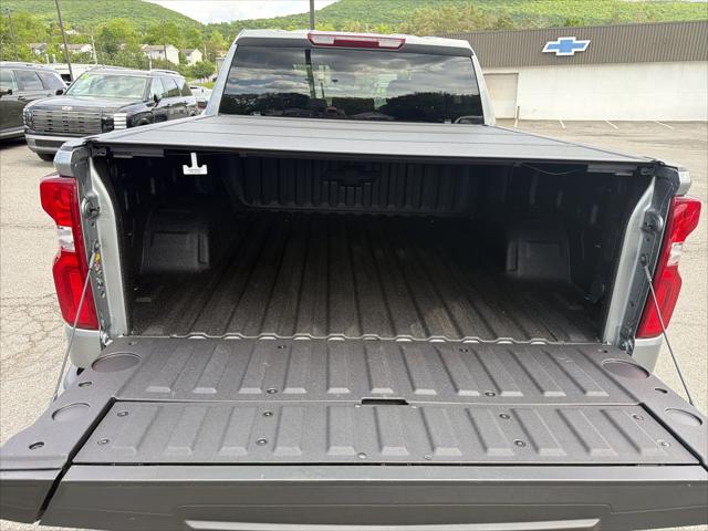 2026 Chevrolet Silverado 1500 4WD Crew Cab Short Bed RST