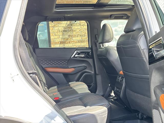 2023 Mitsubishi Outlander PHEV SEL S-AWC