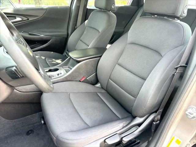 2025 Chevrolet Malibu FWD LS