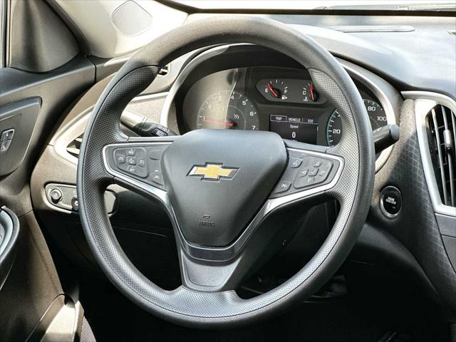 2025 Chevrolet Malibu FWD LS