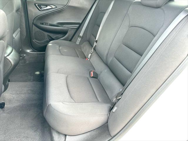 2023 Chevrolet Malibu FWD 1FL