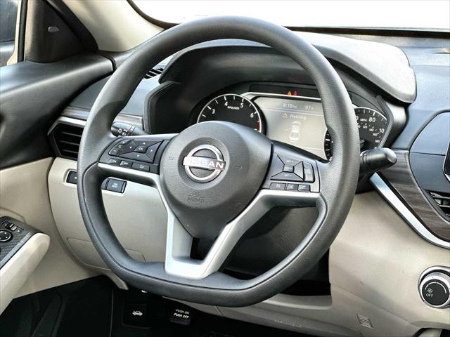 2025 Nissan Altima SV FWD