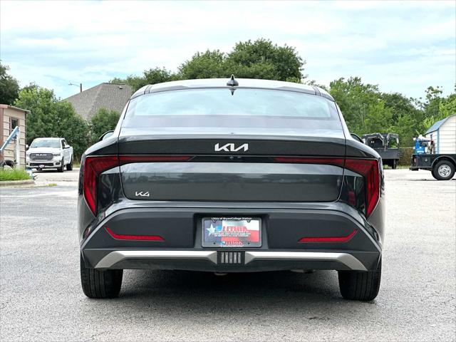 2025 Kia K4 LXS