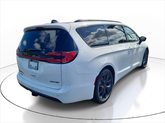 2027 Chrysler Pacifica Limited