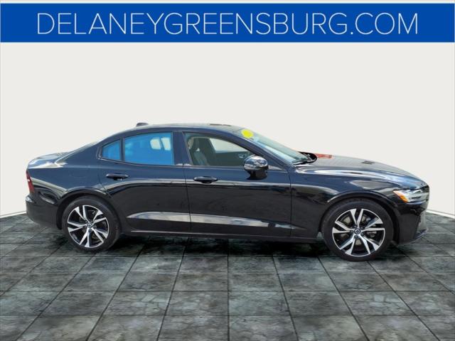 2024 Volvo S60 B5 Plus Dark Theme