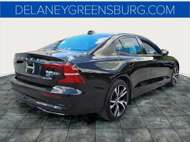 2024 Volvo S60 B5 Plus Dark Theme