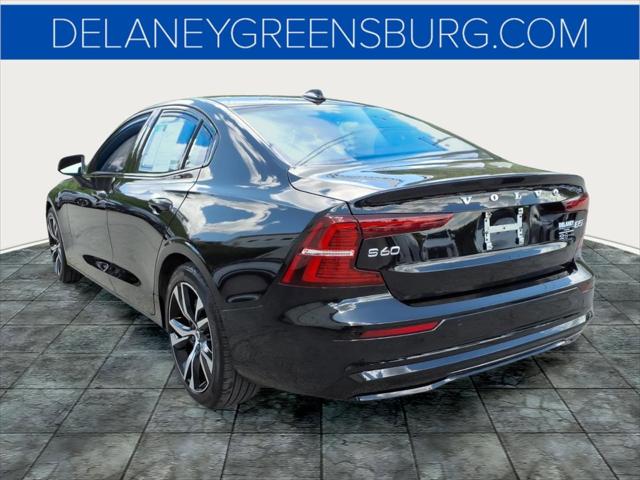 2024 Volvo S60 B5 Plus Dark Theme