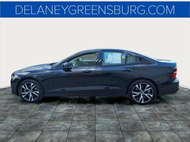 2024 Volvo S60 B5 Plus Dark Theme