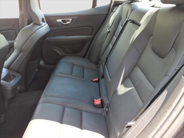 2024 Volvo S60 B5 Plus Dark Theme