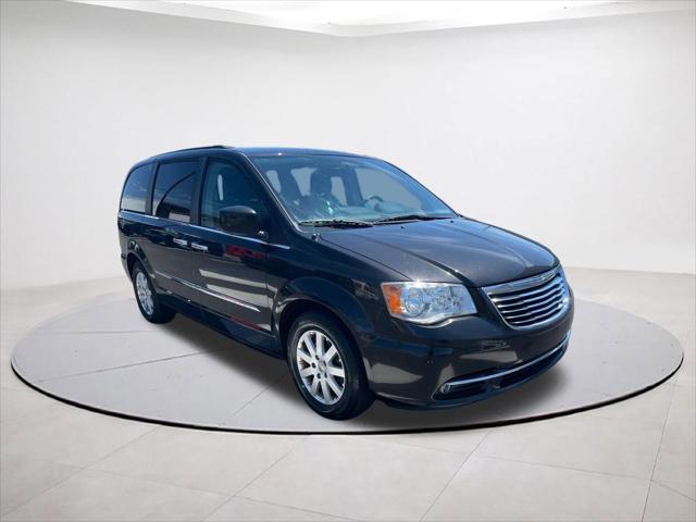 2015 Chrysler Town & Country Touring for sale in East Hartford, CT