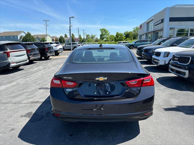 2022 Chevrolet Malibu FWD LS