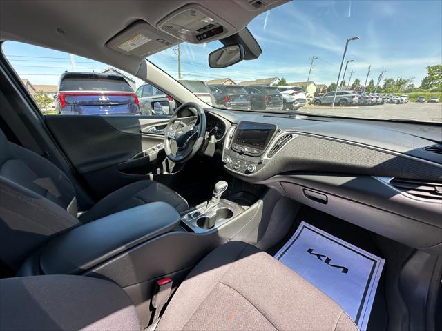 2022 Chevrolet Malibu FWD LS
