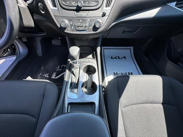 2022 Chevrolet Malibu FWD LS