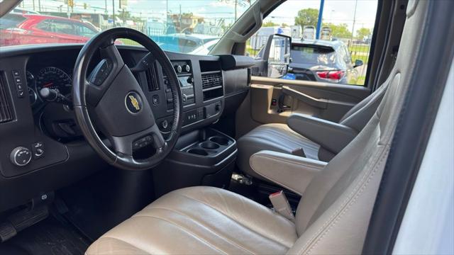 2021 Chevrolet Express Cutaway Work Van