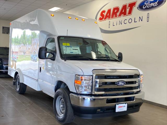 2027 Ford E-Series Cutaway E-350 SRW 138 WB
