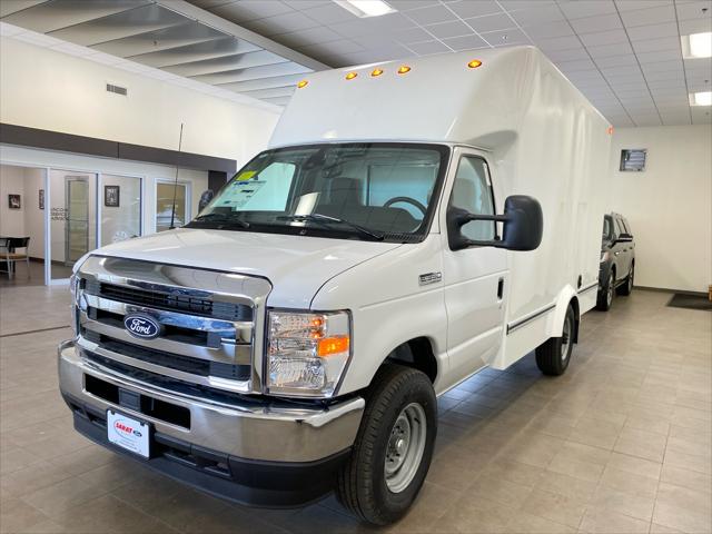 2027 Ford E-Series Cutaway E-350 SRW 138 WB