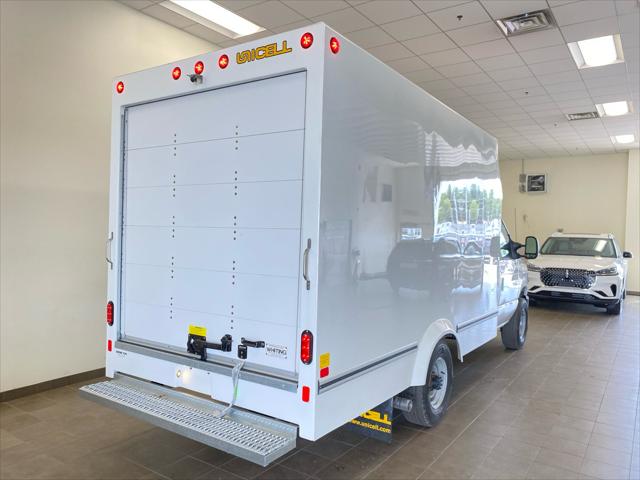 2027 Ford E-Series Cutaway E-350 SRW 138 WB