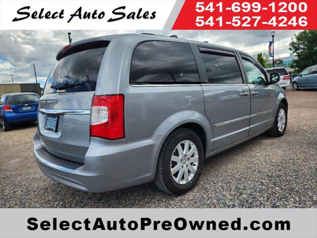 2014 Chrysler Town & Country Touring