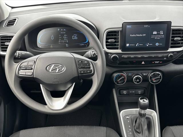 2025 Hyundai Venue SE