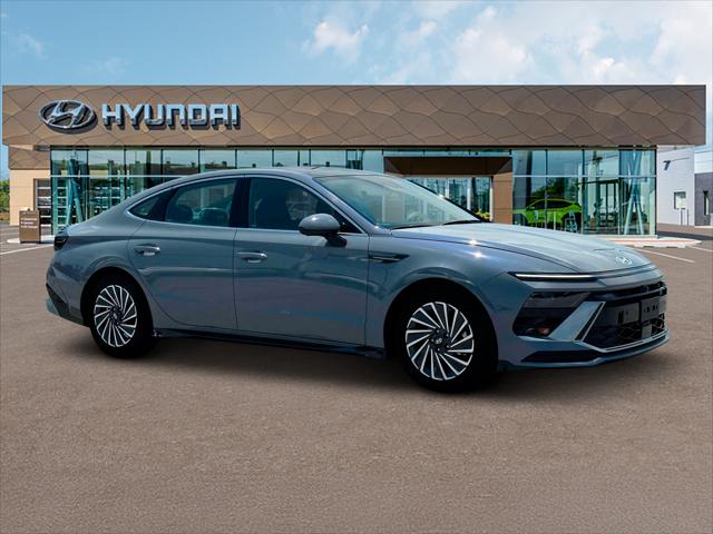 2025 Hyundai Sonata Hybrid Limited