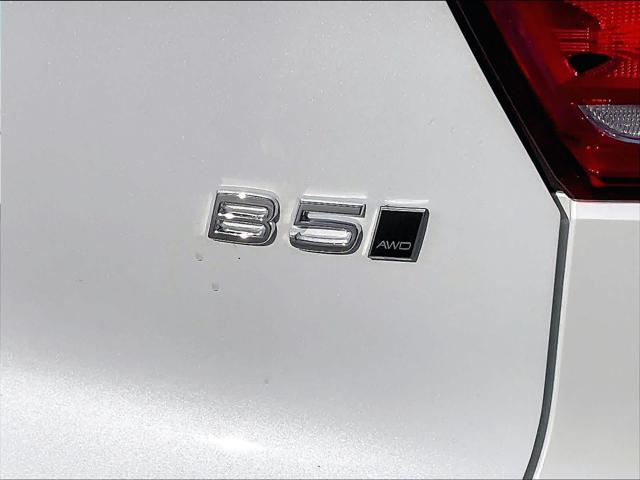 2026 Volvo XC40 Plus, B5 AWD Gas (mild hybrid), Dark