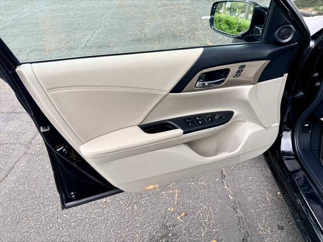 2014 Honda Accord Plug-in Hybrid Base 4dr Sedan