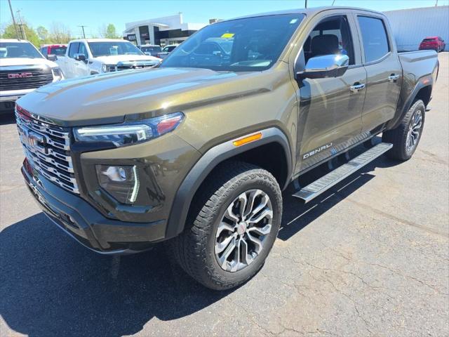 2023 GMC Canyon 4WD Crew Cab Short Box Denali