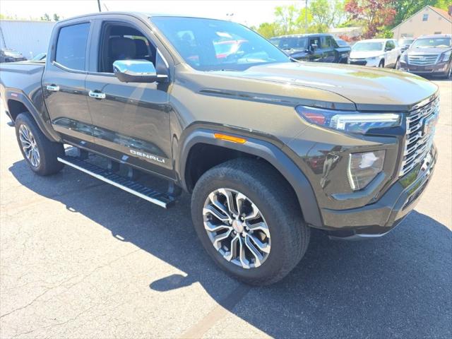 2023 GMC Canyon 4WD Crew Cab Short Box Denali