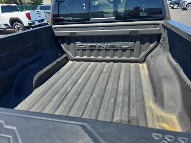 2023 GMC Canyon 4WD Crew Cab Short Box Denali
