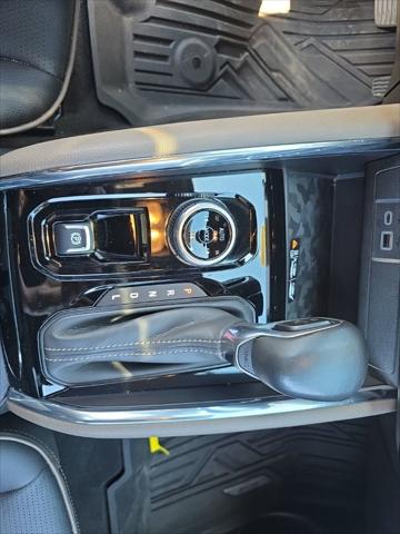 2023 GMC Canyon 4WD Crew Cab Short Box Denali